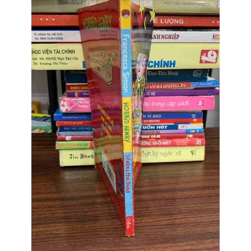 Horrid Henry Ưakes the Dead- Francesca Simon 606322