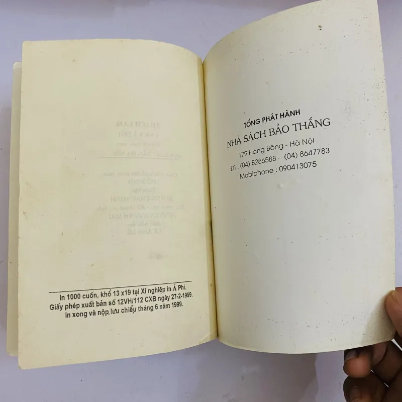 Thạch Lam văn và đời 1046435