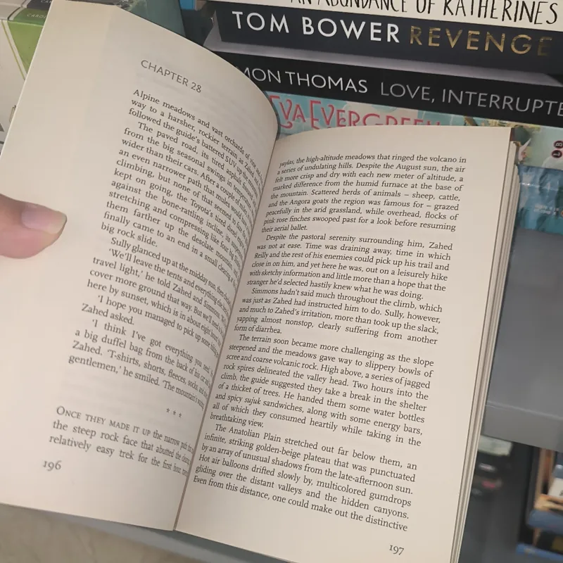 Ngoại văn giá rẻ Raymond Khoury 932793