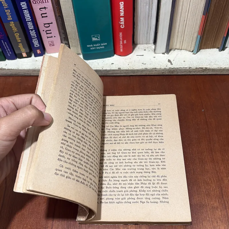 II Sách Xưa: Gienny Mác _ JENNY MARX - LUISE DORNEMANN - Trần Khuyến (Dịch) - 1976 764017