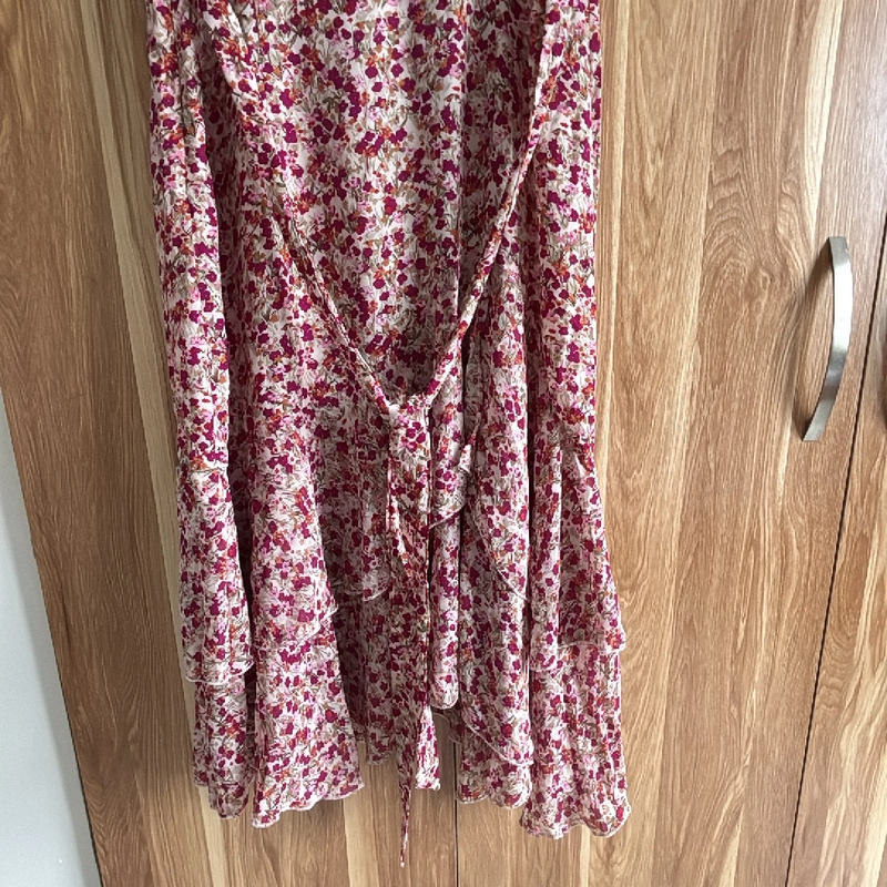 Váy hoa nhí đỏ, váy kiểu đuôi cá, size XL 462653