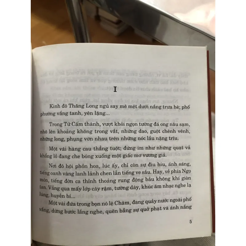 Chiếc ngai vàng-Lan Khai  971879