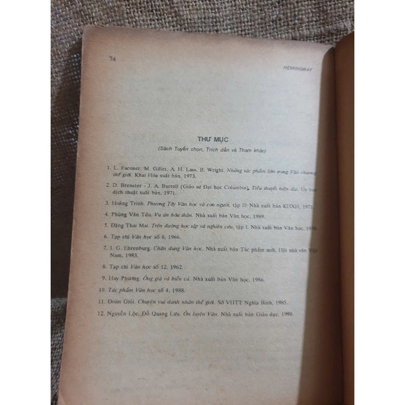 Bình luận văn học William Shakespeare 456071