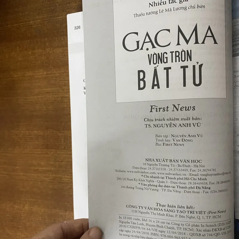 Gạc ma- vòng tròn bất tử- có chữ ký  1023832