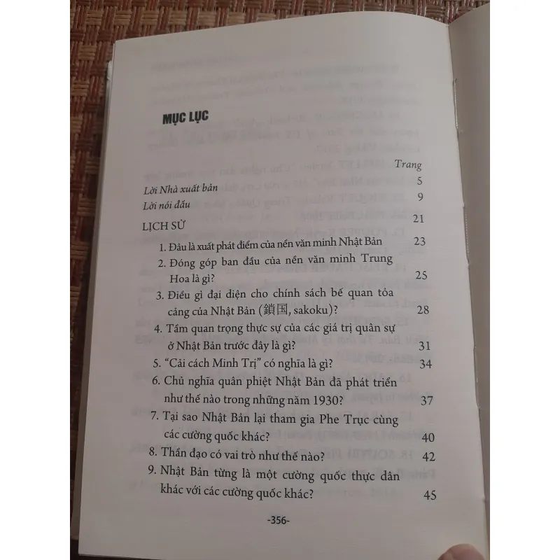 NHẬT BẢN QUA 100 CÂU HỎI.... 779054