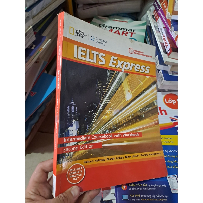 IELTS express intemediate coursebook with workbook mới 90% HCM0808 HỌC NGOẠI NGỮ 527212