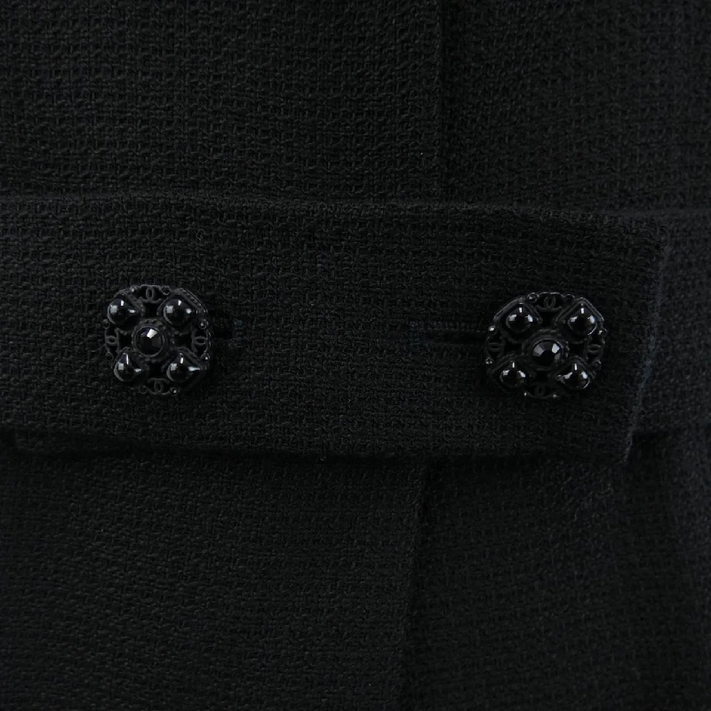 Áo khoác CHANEL P29967V12301 07C 633100