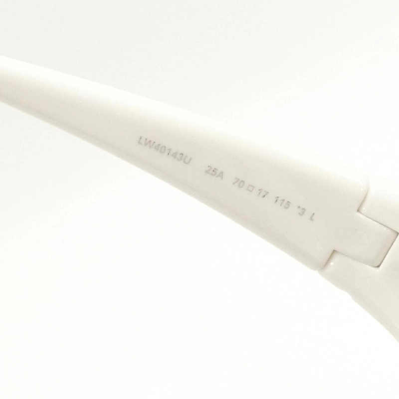 【Sản phẩm mới】Loewe 40143U Kính mát 625569