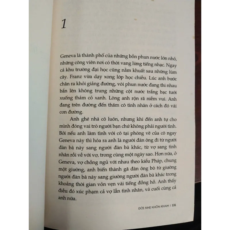 ĐỜI NHẸ KHÔN KHAM - MILAN KUNDERA (TRỊNH Y THƯ dịch) 993338