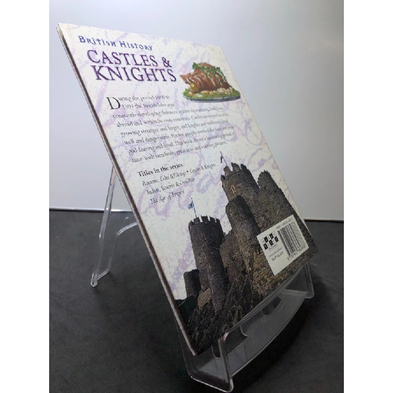 Castles and Knights British History mới 85% bẩn nhẹ Philip Steele HPB2607 NGOẠI VĂN 458743