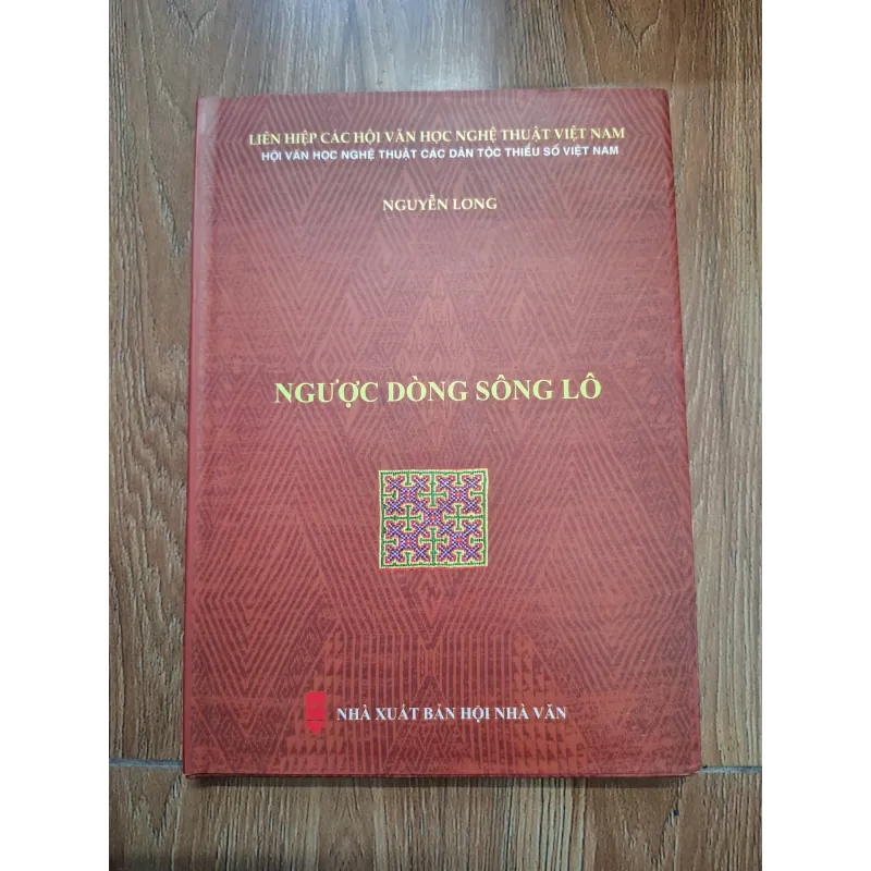 Ngược dòng sông Lô - Nguyễn Long - Tập thơ 761538