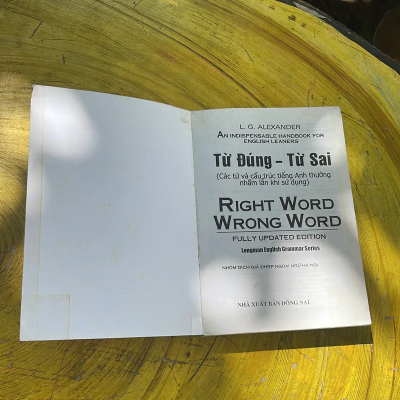 TỪ ĐÚNG - TỪ SAI- L.G. ALEXANDER- RIGHT- WRONG  736840