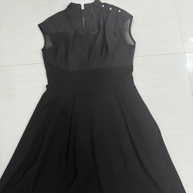 Đầm+ gumac+ M+ đen+ 90% 563841