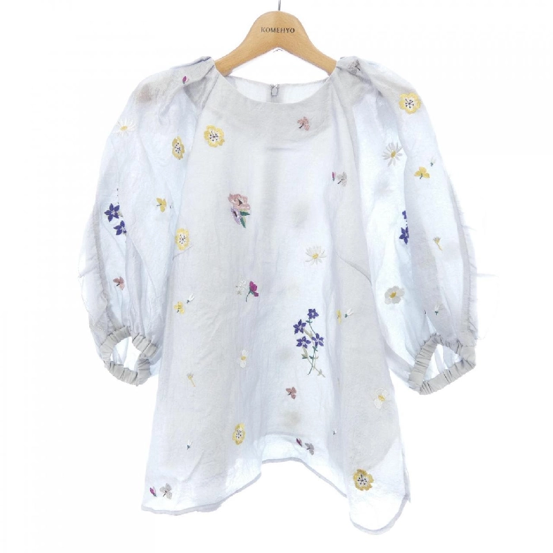 Chesty 23F602 Top - Hàng hiệu Authentic 810102