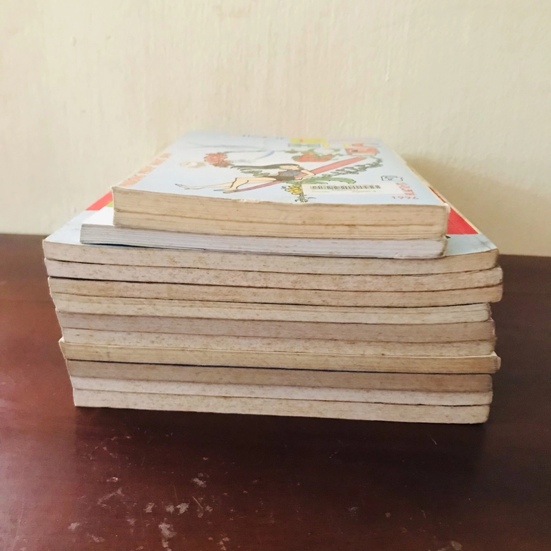 Combo sale 12 cuốn vẽ truyện tranh  446040