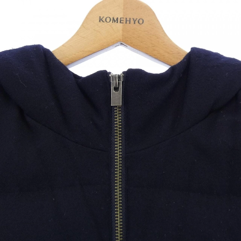 Theory luxe áo gile - Hàng hiệu Authentic 814376