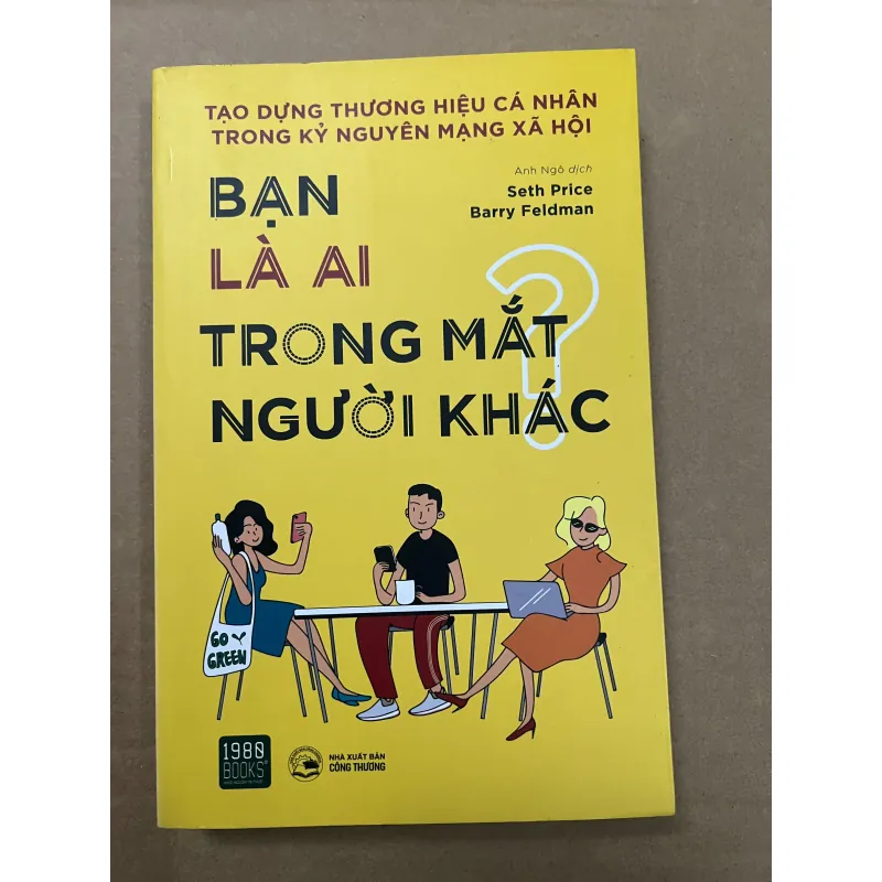Bạn Là Ai Trong Mắt Người Khách 999188