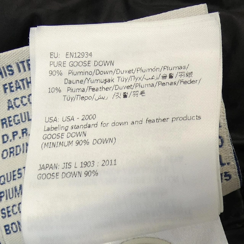 Moncler MONCLER 20938496000 Áo khoác lông 627979