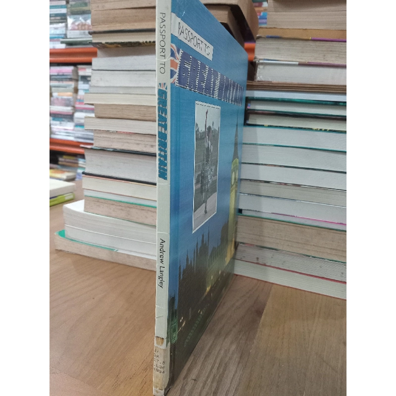 Passport to Great Britain - Andrew Langley 712250
