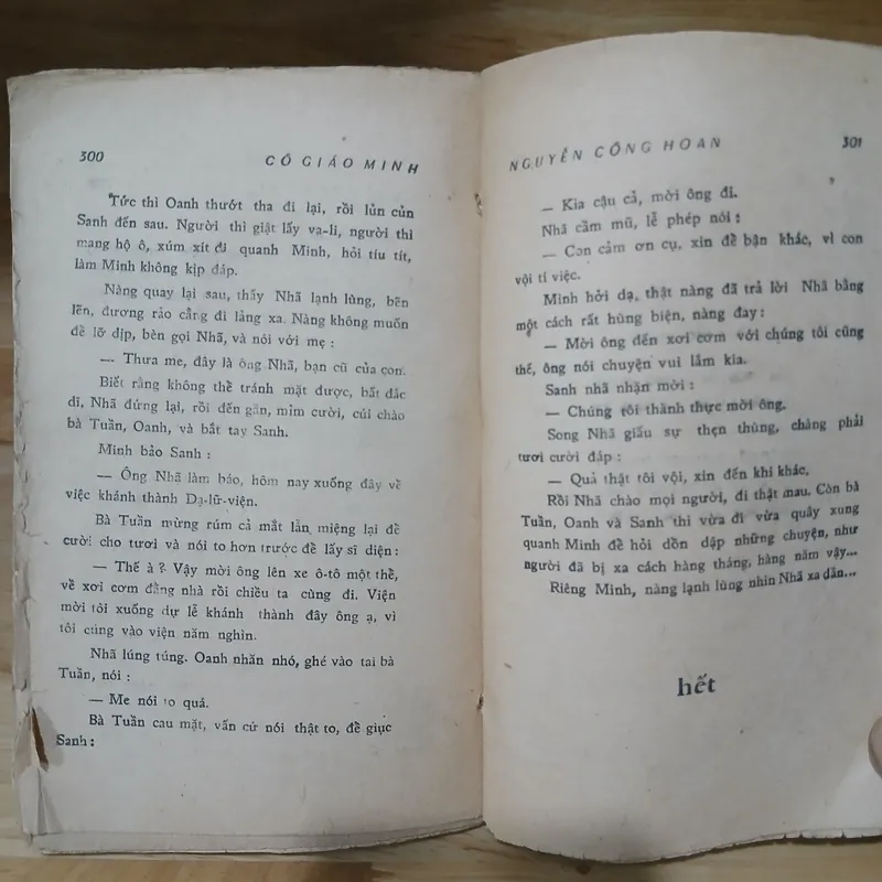 Cô Giáo Minh (Xb 1967) - Nguyễn Công Hoan 733871