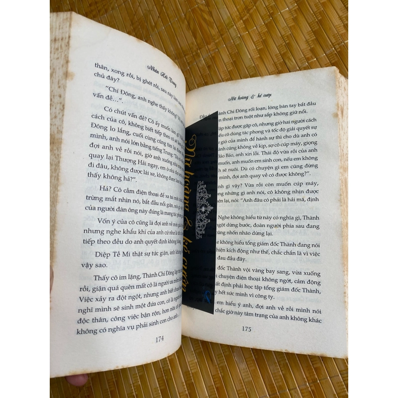 Nữ hoàng & Kẻ cướp 524762
