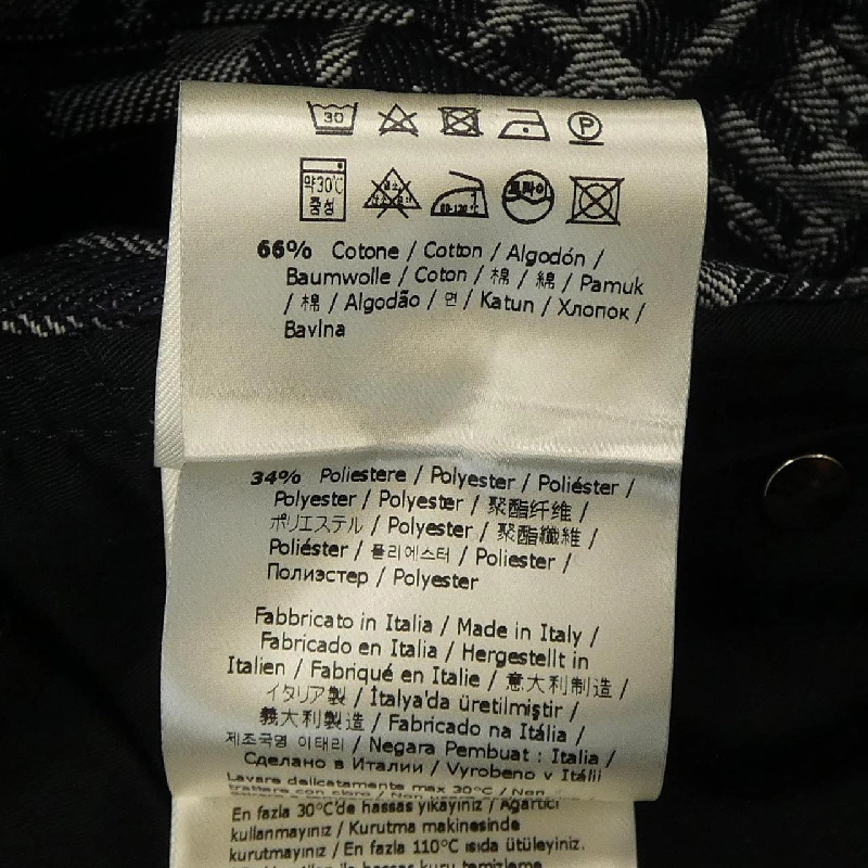 Quần FENDI - Hàng hiệu Authentic 891100