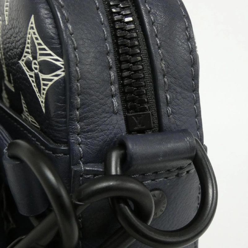 Túi xách đeo chéo Louis Vuitton Monogram Shadow Trio M24753 - Hàng hiệu chính hãng 767937