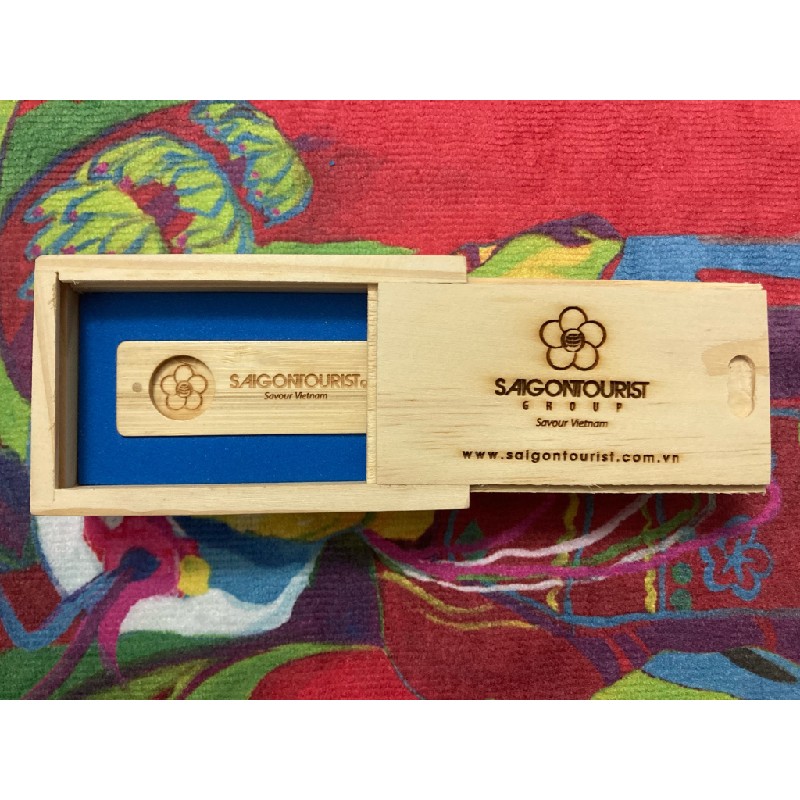 Usb kỉ niệm Saigon Tourist zin 100% 14573