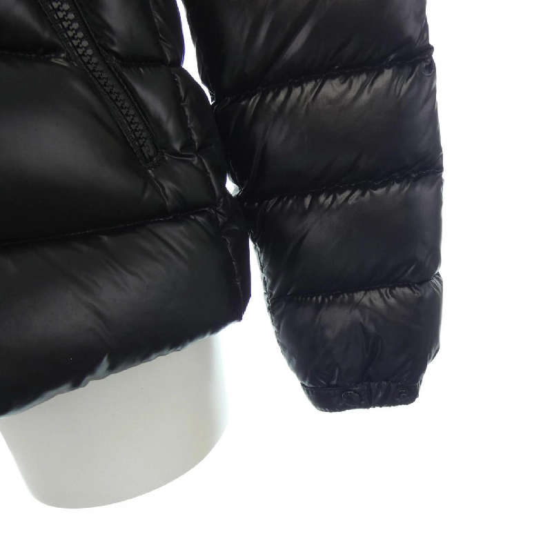 Áo khoác lông vũ MONCLER 641805