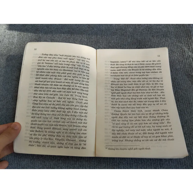 ĐẤT DỮ - HORGHÊ AMAĐÔ 574317