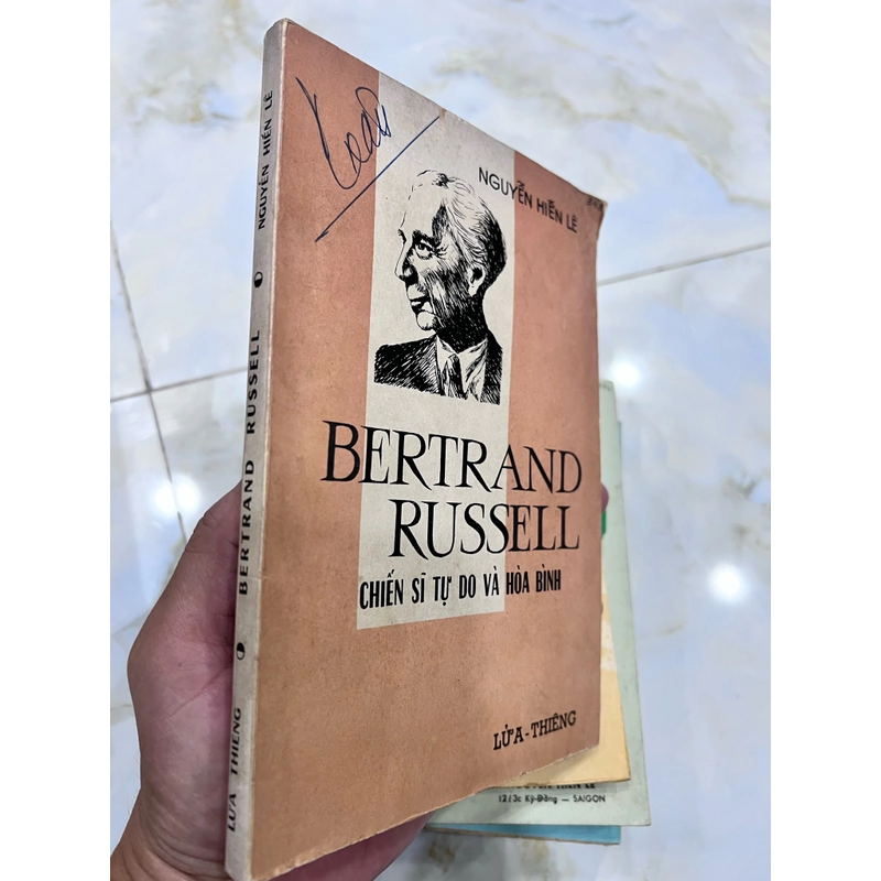 Bertrand Russell chiến sĩ tự do và hoà bình - nguyễn hiến lê 369837