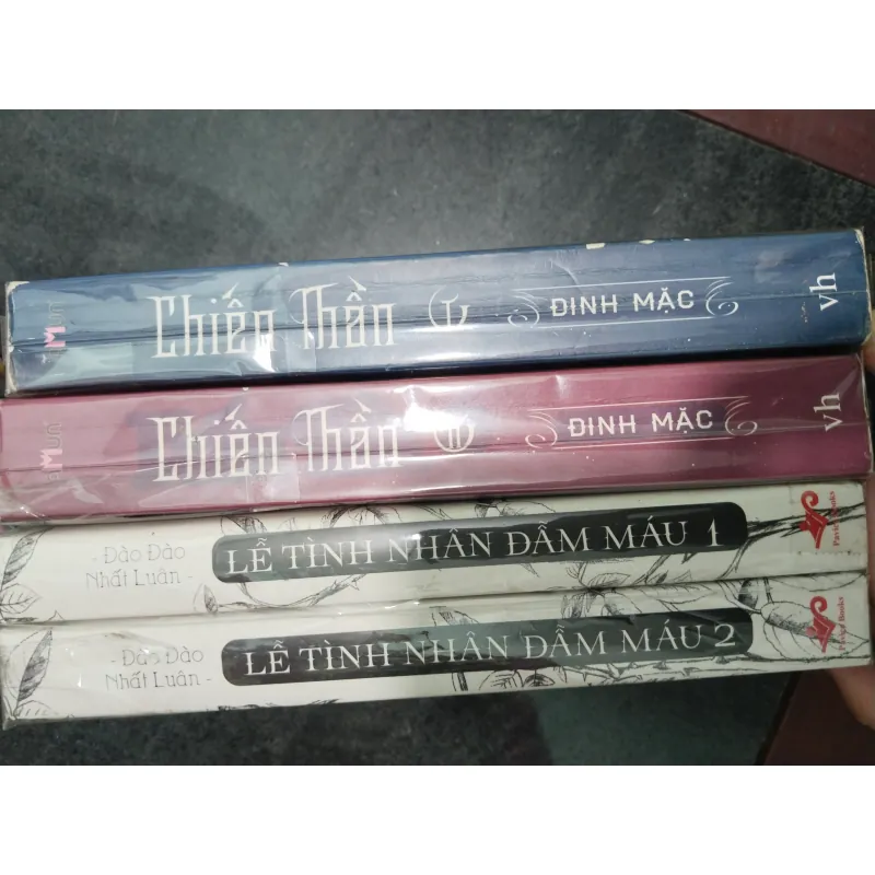 Lễ tình nhân đẫm máu + chiến thần ( Đinh Mặc )  1030532