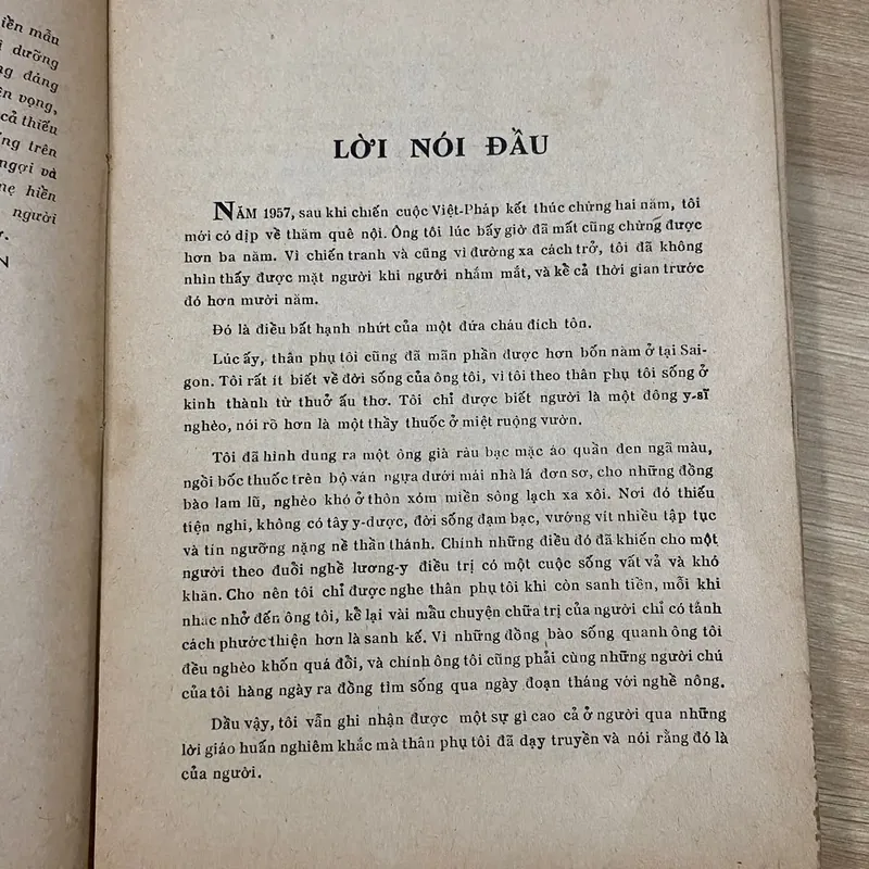 Sách xưa Nuôi Dưỡng Trẻ Con (NXB Khai Trí, 1972) 477817