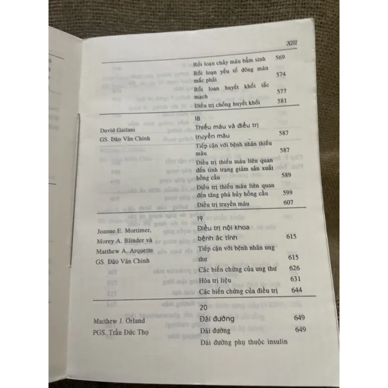 Cũng đang điều trị nội khoa - MICHELE WOODLEY, M.D ALISON WHELAN, M.D 958654