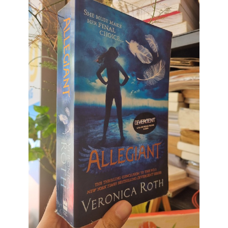 DIVERGENT TRILOGY : Divergent | Insurgent | Allegiant - Veronica Roth 174730