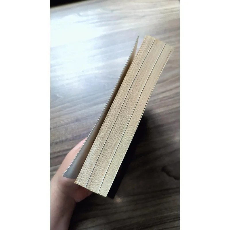 Revenge: Meghan, Harry, and the War Between the Windsors
(Sách cũ) 722974