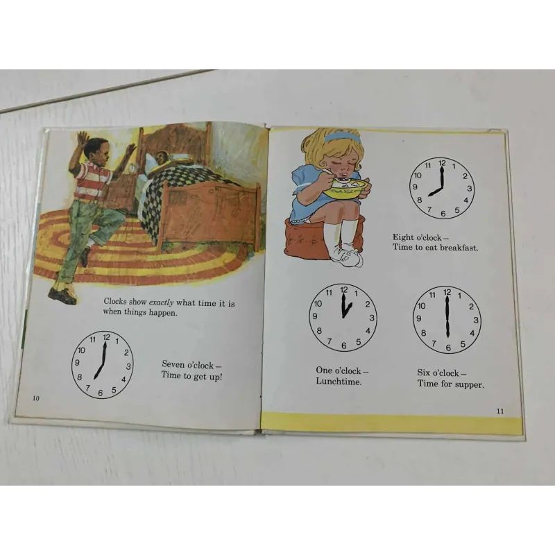 The Time Book - Sách bìa cứng khổ to 688148