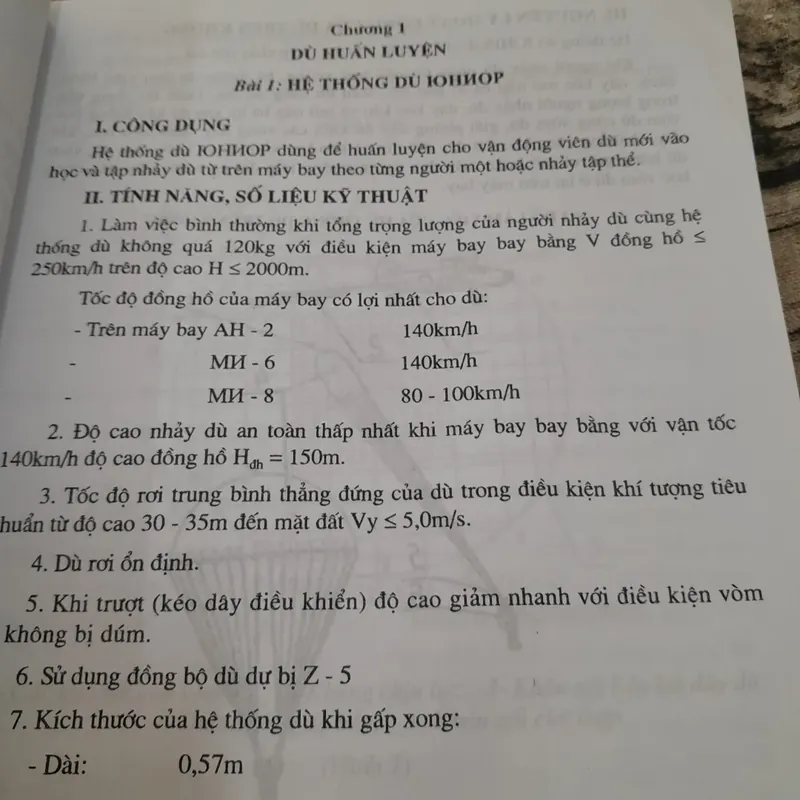 Hướng dẫn sử dụng các loại Dù Hàng Không. NXB Quân Đội. 687854