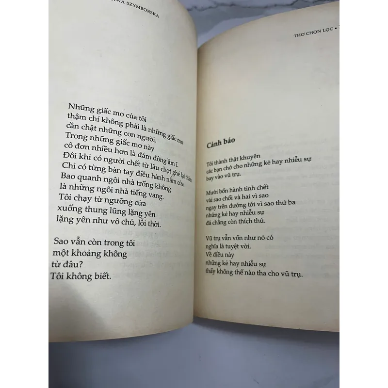 có chữ ký dịch giả TẠ MINH CHÂU - Thơ chọn lọc - Wisława Szymborska -NOBEL VĂN CHƯƠNG 1996 1058565
