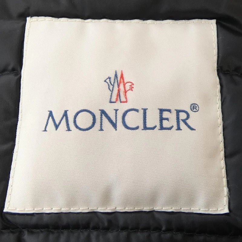 Áo khoác lông vũ MONCLER LANS 628593