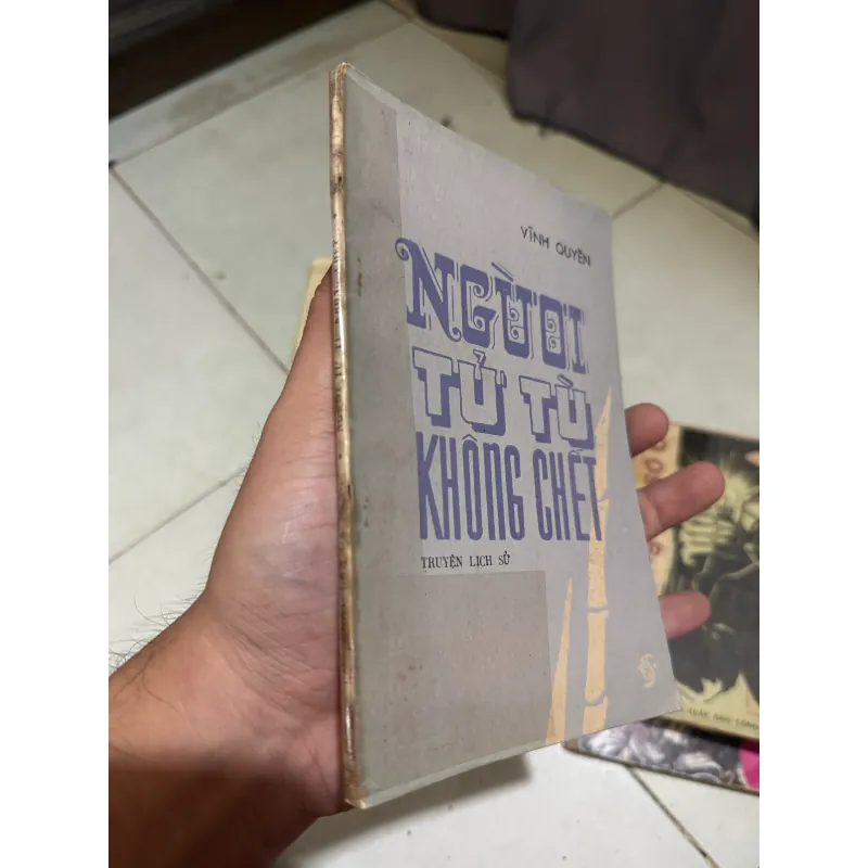 Người tử tù không chết - sách tình báo hay  1010975