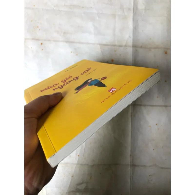 Mùa Gió Ngang Vai - Lê Ngọc (sách có chữ ký của tác giả) 785238