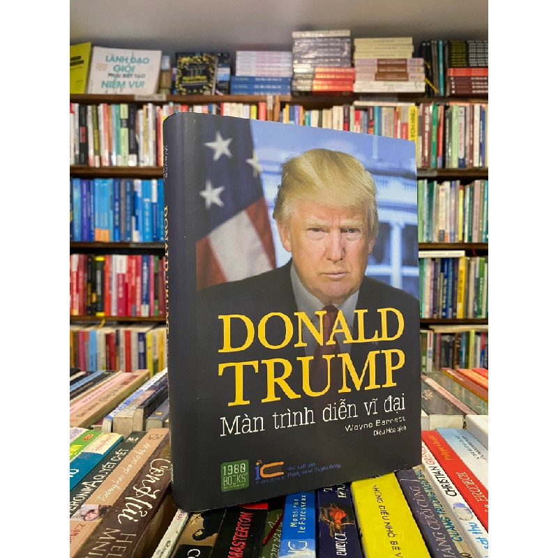 Donald Trump màn trình diễn vĩ đại - Wayne Barrett 478756