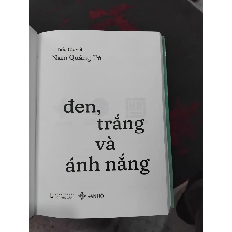 Đen, trắng và ánh nắng tiểu thuyết của Nam Quảng Tử 995298