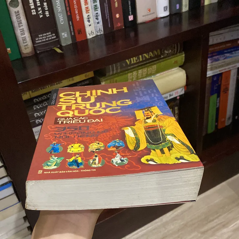 CHÍNH SỬ TRUNG QUỐC QUA CÁC TRIỀU ĐẠI, 350 VỊ HOÀNG ĐẾ NỔI TIẾNG (XB 2011) 575569