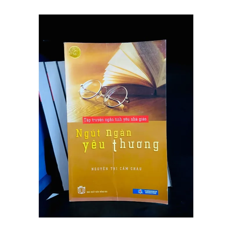 Ngút ngàn yêu thương - Nguyễn Thị Cẩm Châu 985076