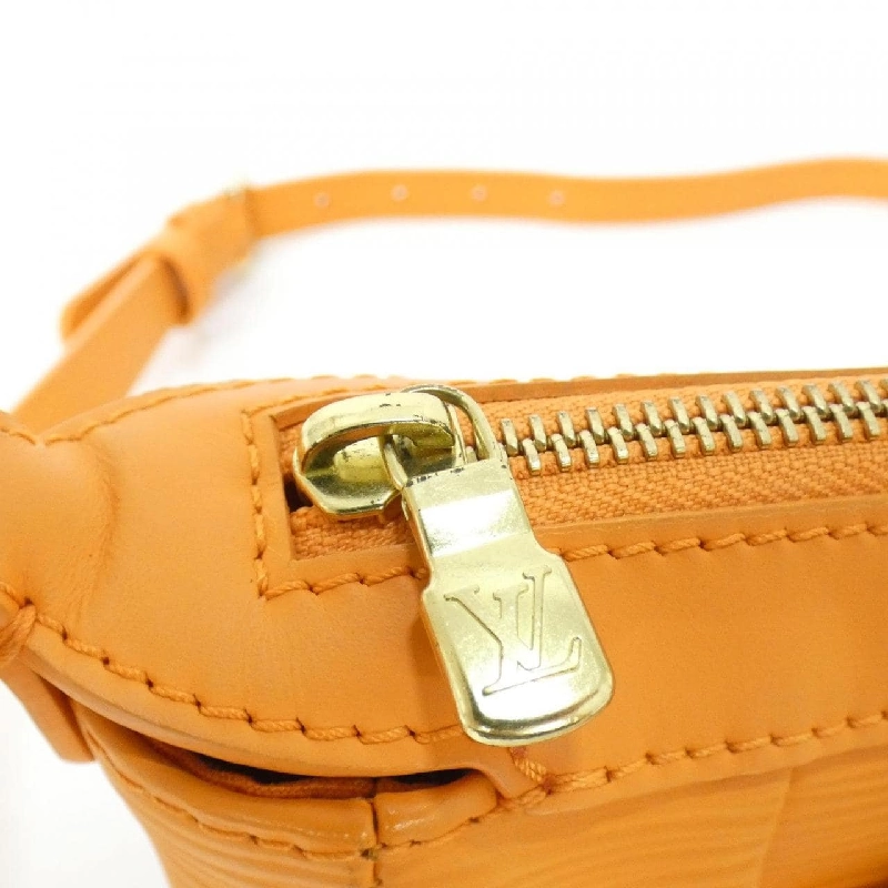 Túi Louis Vuitton Epi Danura PM M5891H 616899