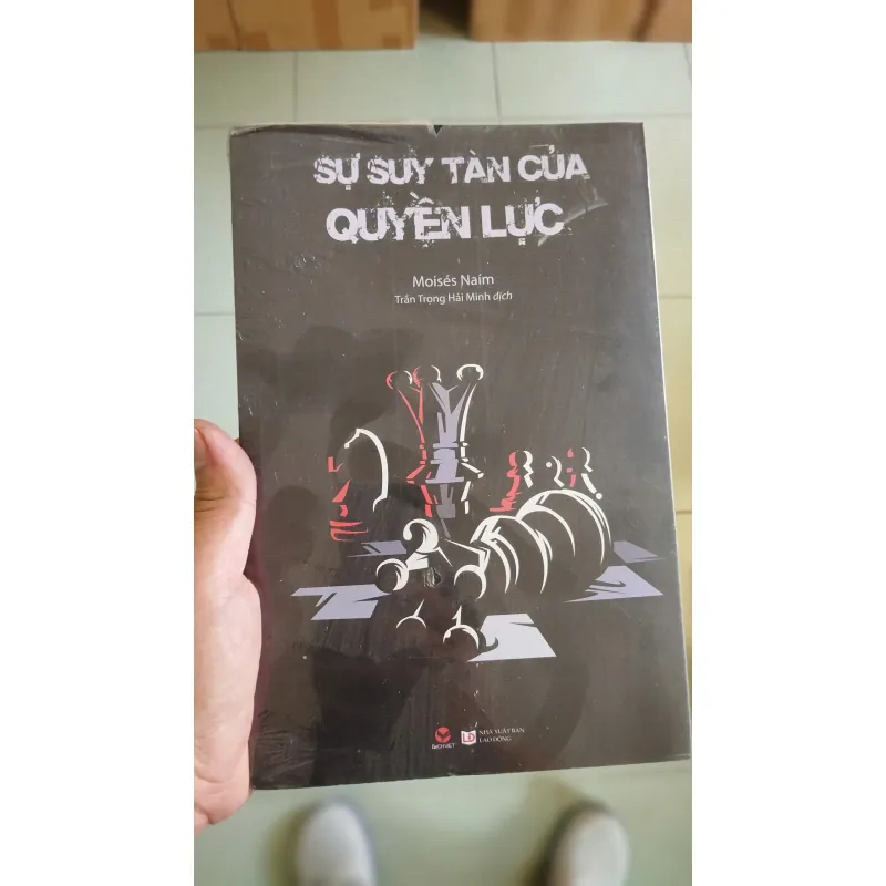 Sự suy tàn của quyền lực 999917