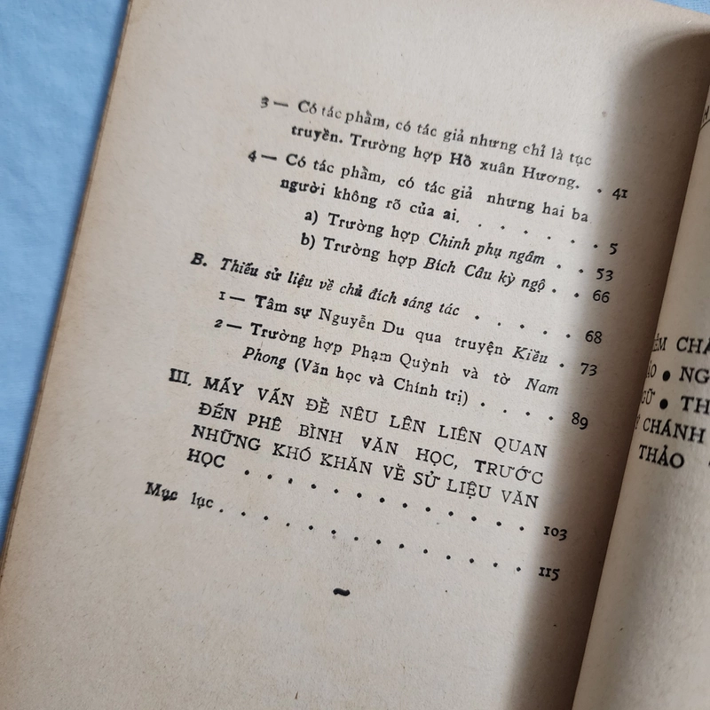 Ngôn ngữ văn chương và phê bình văn học | Nguyễn Văm Trung | 1967 478348