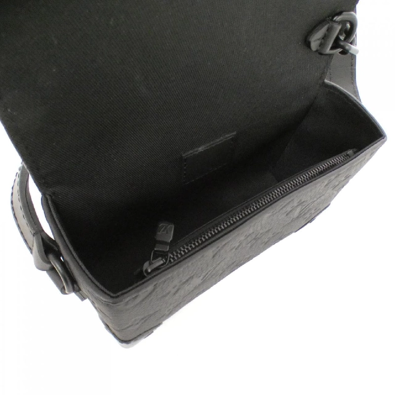 Túi đeo vai Louis Vuitton Trillon Monogram Steamer Wearable Wallet M81746 610394